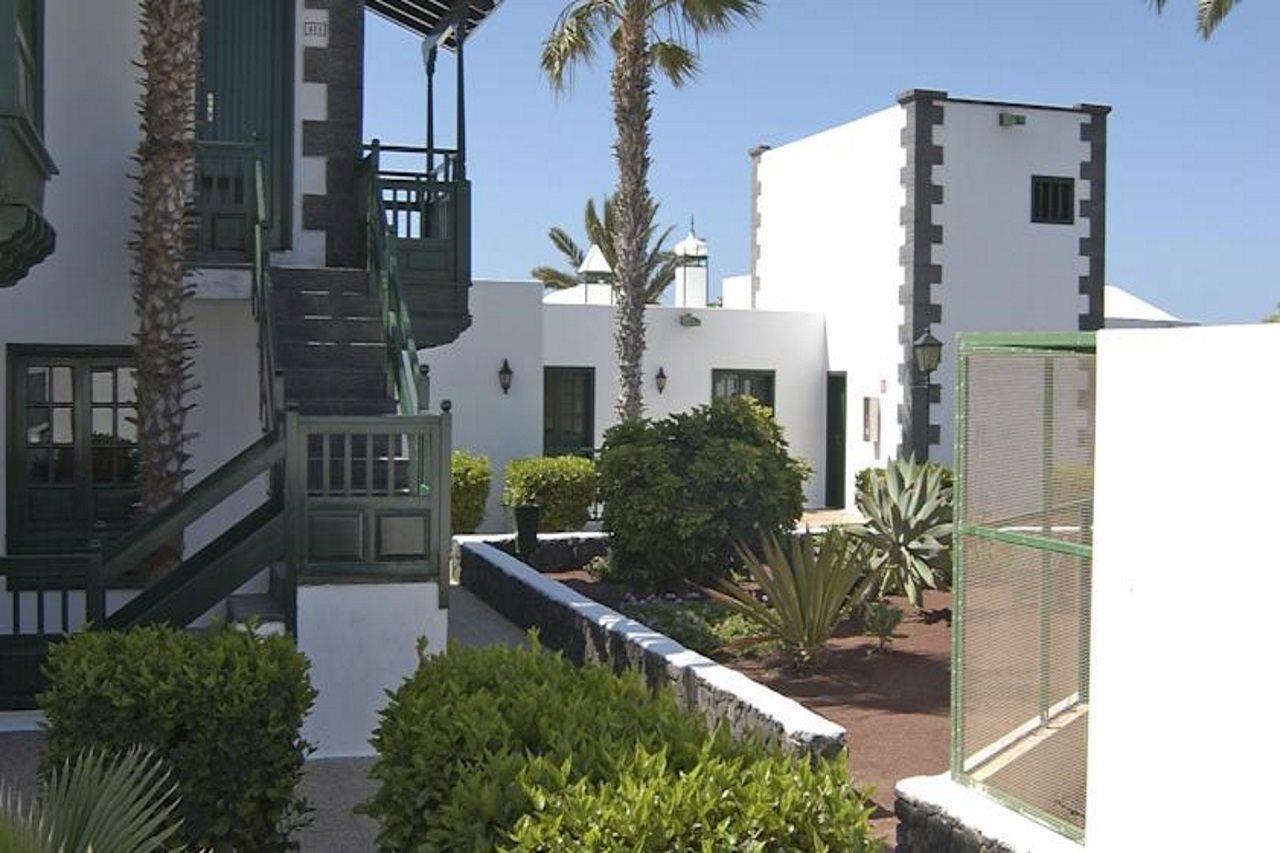Apartamentos Los Pueblos Puerto del Carmen  Buitenkant foto