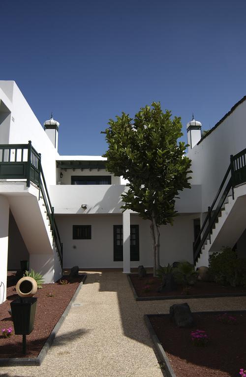 Apartamentos Los Pueblos Puerto del Carmen  Buitenkant foto